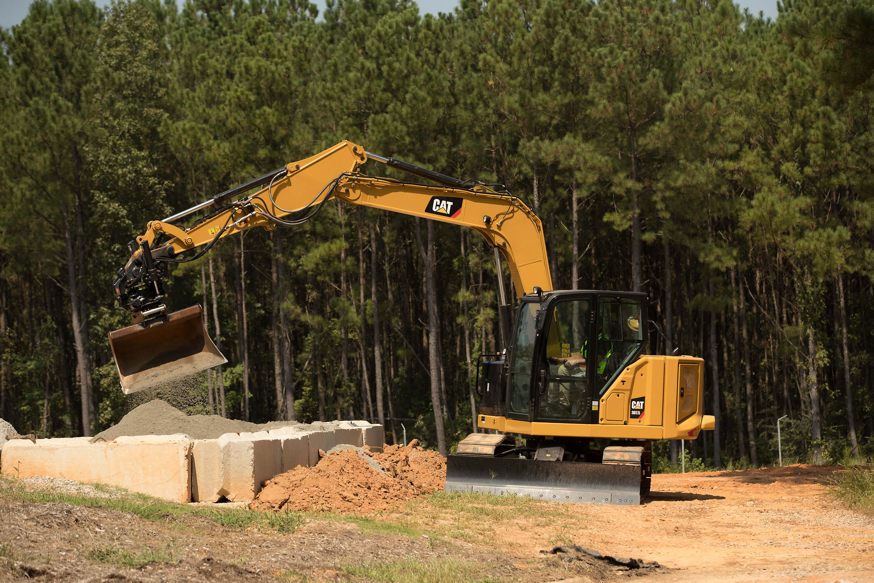 cat machine maker excavator