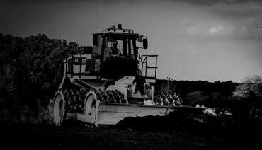 Cat Compact With Machine Drive Power (MDP)